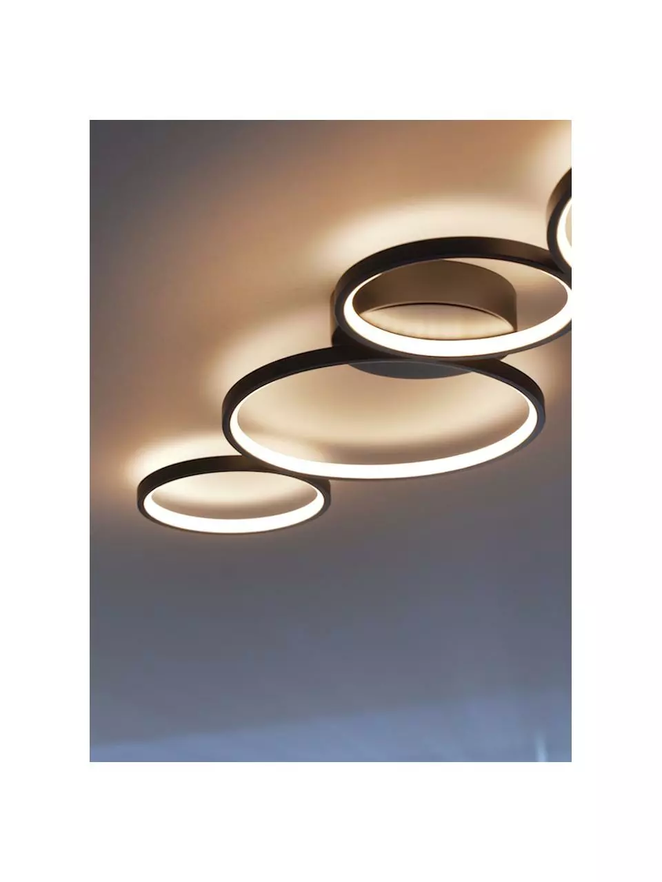 Searchlight Große Dimmbare LED-Deckenleuchte Cirque, B 98 x H 6 cm 8 Searchlight Große Dimmbare LED-Deckenleuchte Cirque, B 98 x H 6 cm – Bild 6