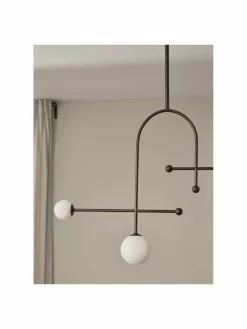 Westwing Collection Gro&szlig;e Pendelleuchte Otis aus Opalglas, B 82 x H 120 cm -Leuchten Verkaufsladen Grosse Pendelleuchte Otis aus Opalglas 3