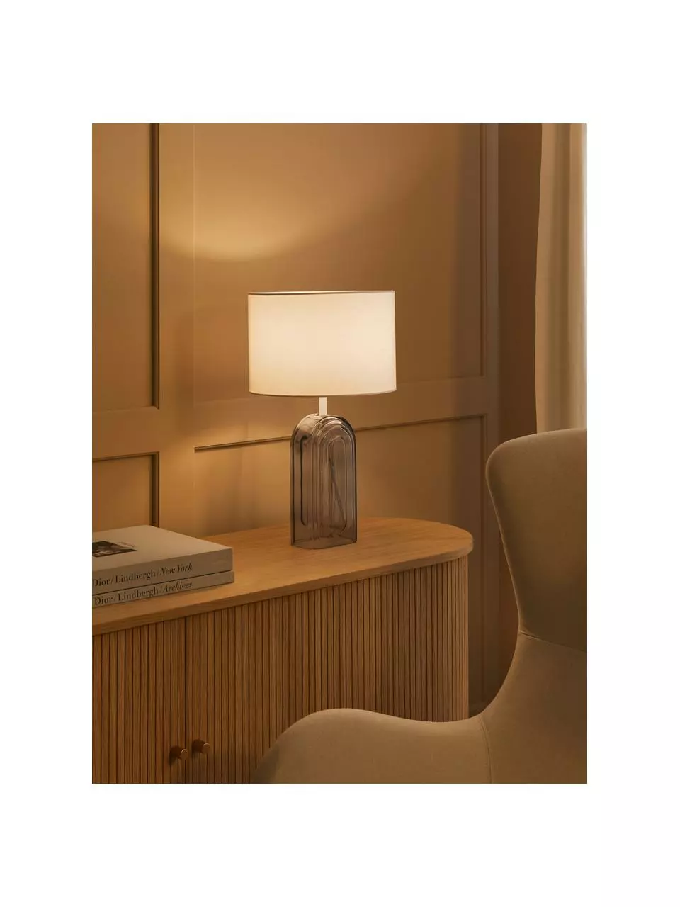 Westwing Collection Große Tischlampe Bela mit Glasfuß, Ø 30 x H 50 cm 6 Westwing Collection Große Tischlampe Bela mit Glasfuß, Ø 30 x H 50 cm – Bild 4