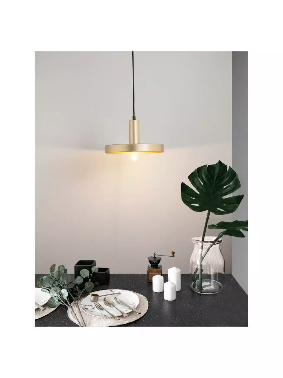 Kleine Pendelleuchte Garni in Goldfarben, Ø 25 x H 15 cm 4 Kleine Pendelleuchte Garni in Goldfarben, Ø 25 x H 15 cm – Bild 2