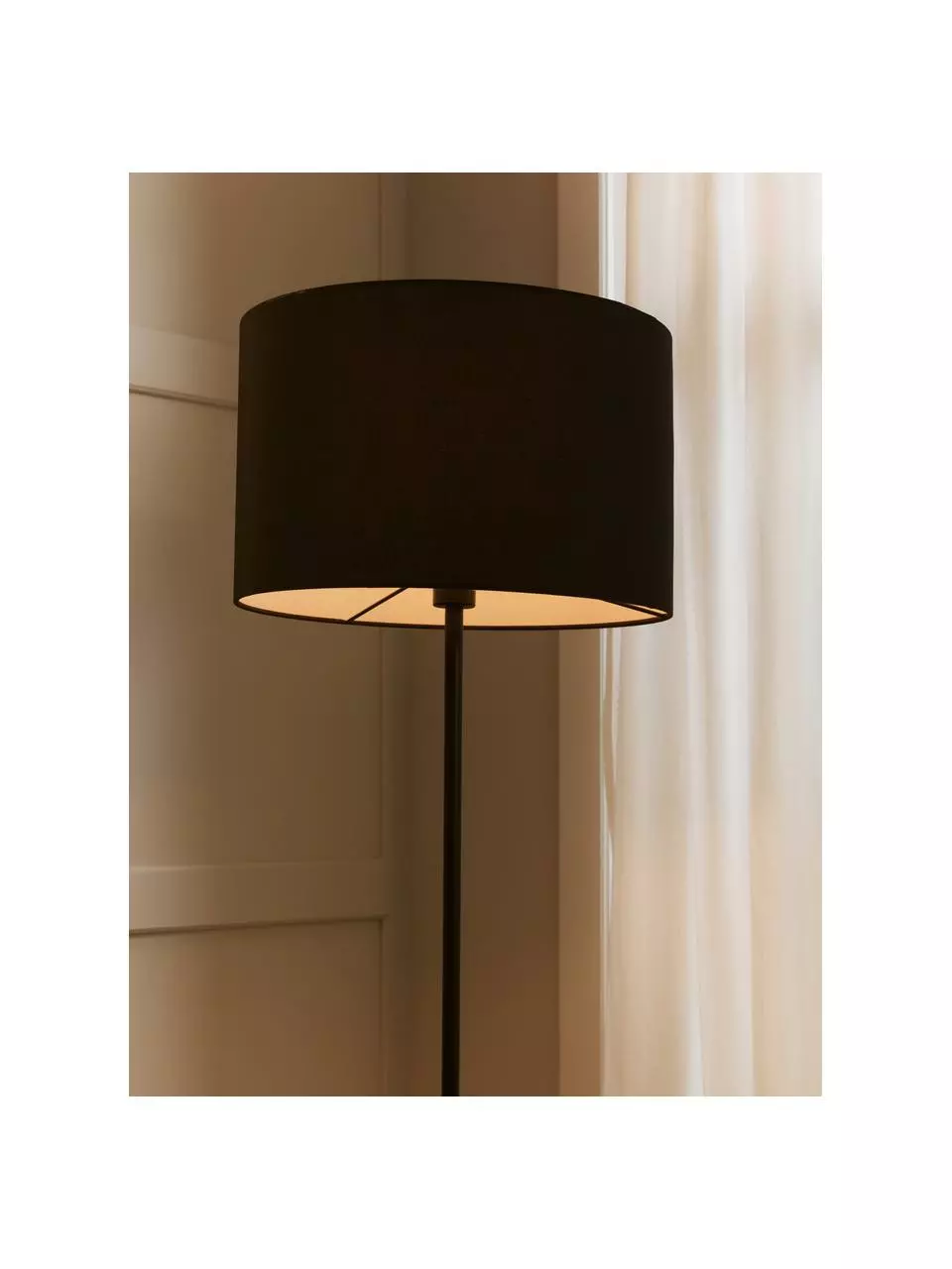 Westwing Collection Stehlampe Cody mit Marmorfuß, Ø 45 x H 159 cm 5 Westwing Collection Stehlampe Cody mit Marmorfuß, Ø 45 x H 159 cm – Bild 3