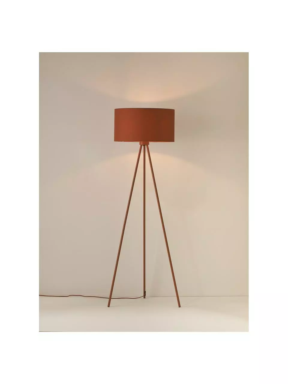 Westwing Collection Tripod Stehlampe Cella mit Stoffschirm, Ø 45 x H 147 cm 5 Westwing Collection Tripod Stehlampe Cella mit Stoffschirm, Ø 45 x H 147 cm – Bild 3