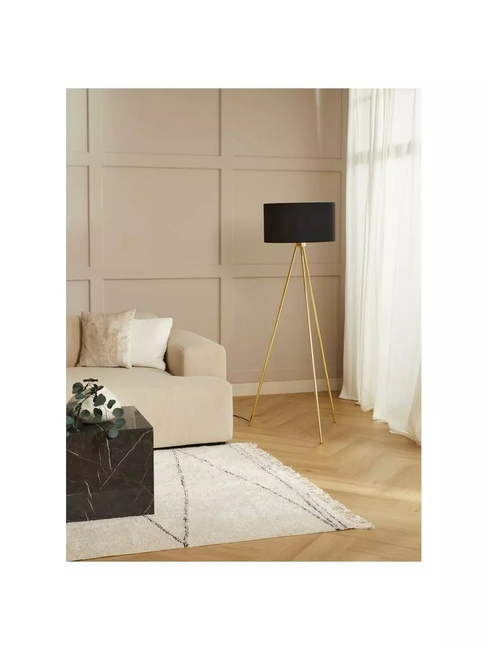 Westwing Collection Tripod Stehlampe Cella mit Stoffschirm, Ø 45 x H 147 cm 5 Westwing Collection Tripod Stehlampe Cella mit Stoffschirm, Ø 45 x H 147 cm – Bild 3