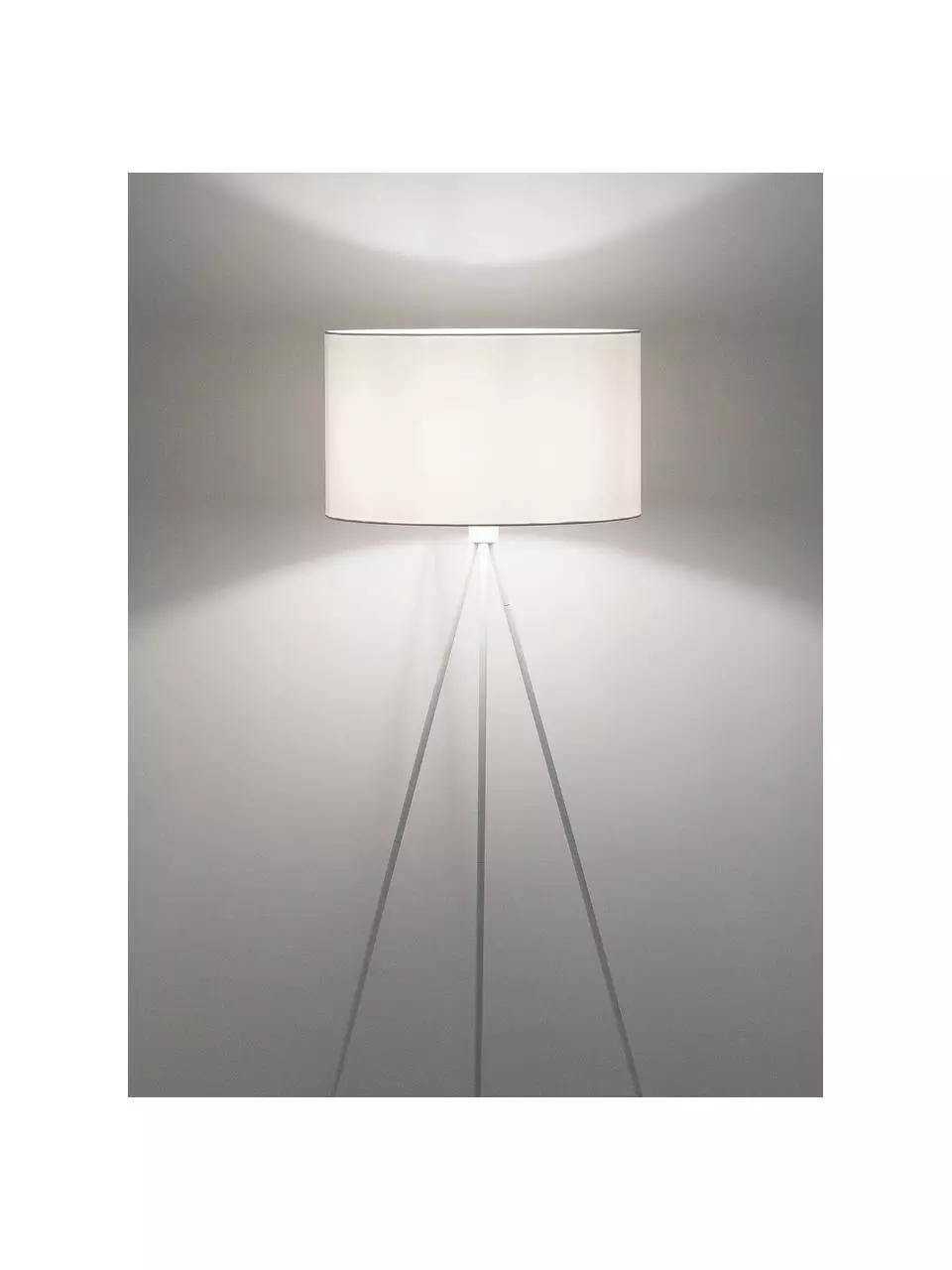 Westwing Collection Tripod Stehlampe Cella mit Stoffschirm, Ø 48 x H 158 cm 7 Westwing Collection Tripod Stehlampe Cella mit Stoffschirm, Ø 48 x H 158 cm – Bild 5